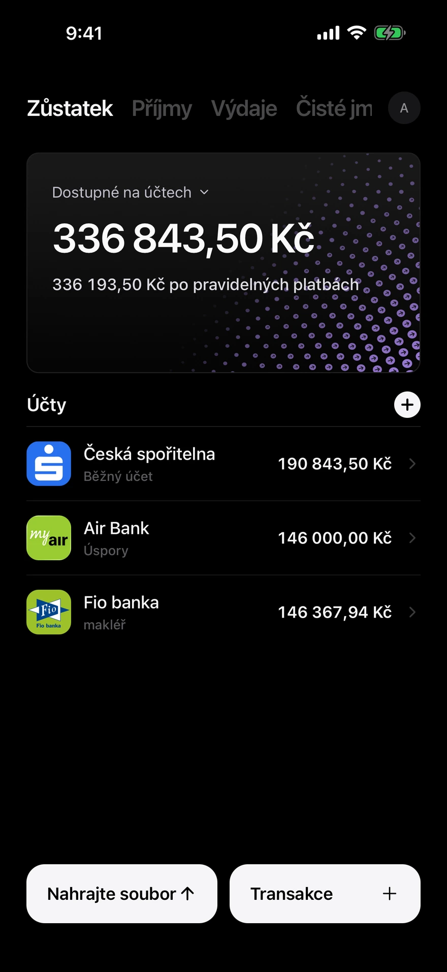 Obrazovka Deco zůstatku zobrazující peníze dostupné napříč účty